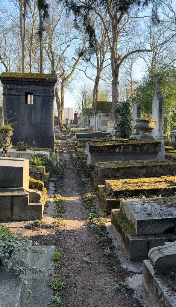 The walk · Père Lachaise after dark